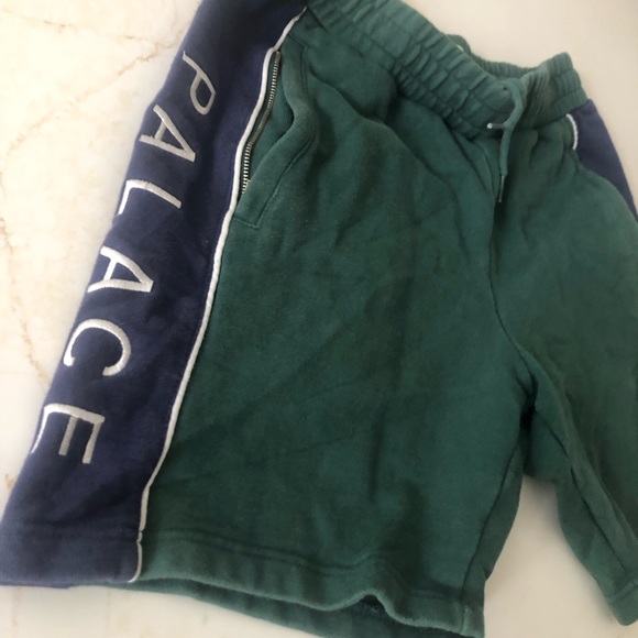 Palace shorts - Picture 2 of 8